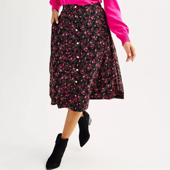 Draper James Dresses & Skirts - Draper James Black Floral Midi Skirt | Gold Button Detail | Size Medium fall